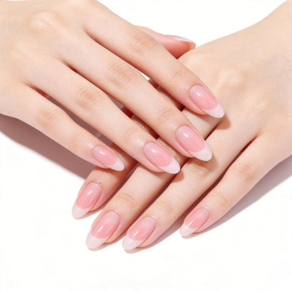 Kunstnägel mit elegantem French-Tip Brehn