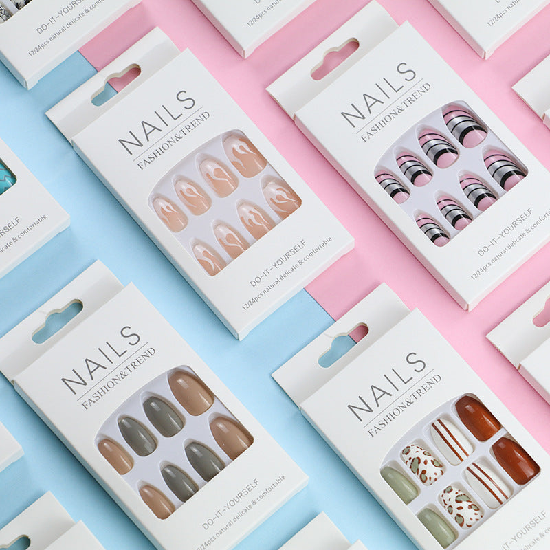 Künstlerisches Grafik Press-On Nagelset Brehn
