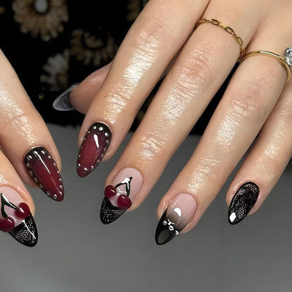 Kunstnagelset mit verspielten Frucht- und Blumendesigns Brehn