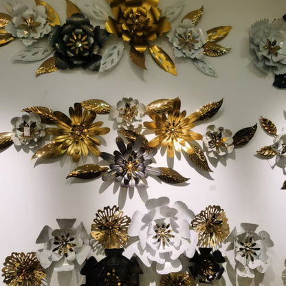Blumen-Wanduhr mit Blattdesign Brehn