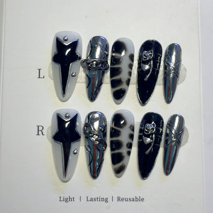 Elegantes von der Gotik inspiriertes Press-On Nail Art Set