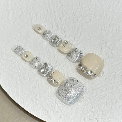Elegantes Press-On Nagelset mit funkelnden Akzenten