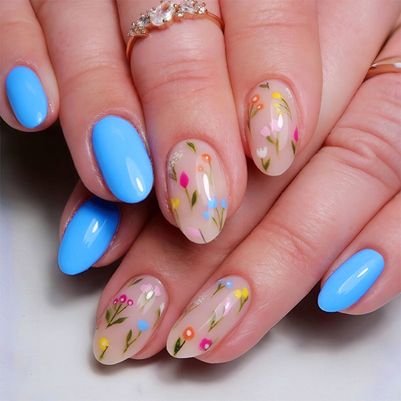 Detailliertes florales Design Press-On Nagelset Brehn