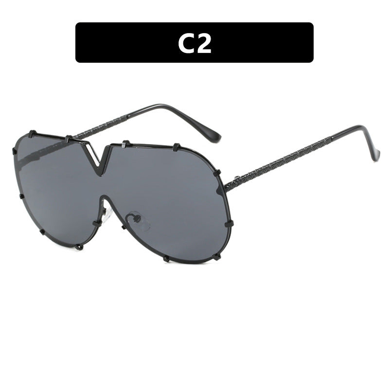 Damen oversized Schutzbrille im modernen Design Brehn