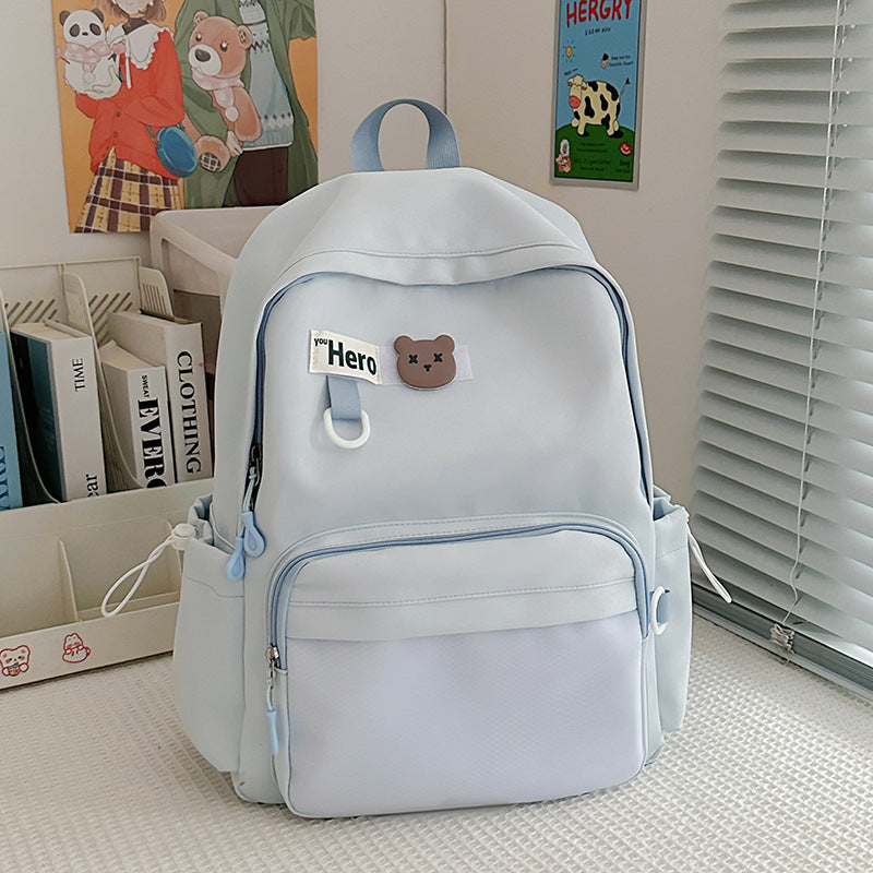Niedlicher illustrierter Schulrucksack