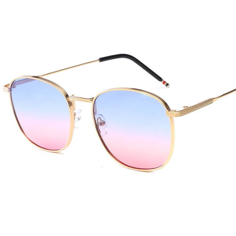 Damen stilvolle oversized Sonnenbrille mit glamourösem Metallrahmen Brehn