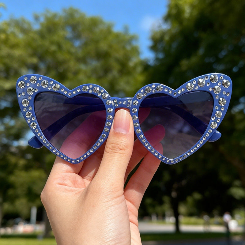 Rhinestone-besetzte Herzförmige Sonnenbrille Brehn
