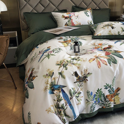 Luxuriöse Baumwollsatin-Bettwäschegarnitur mit exotischem Vogel- und Botanischem Print