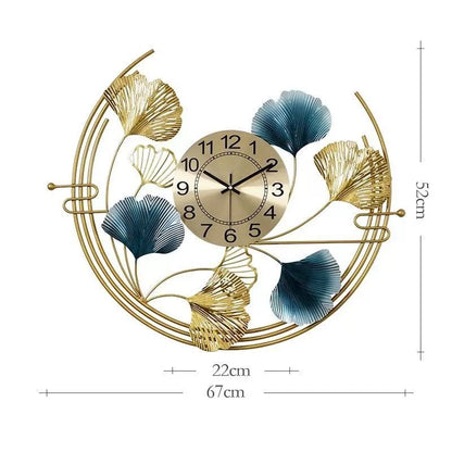 Dekorative Wanduhr mit floralem Design Brehn