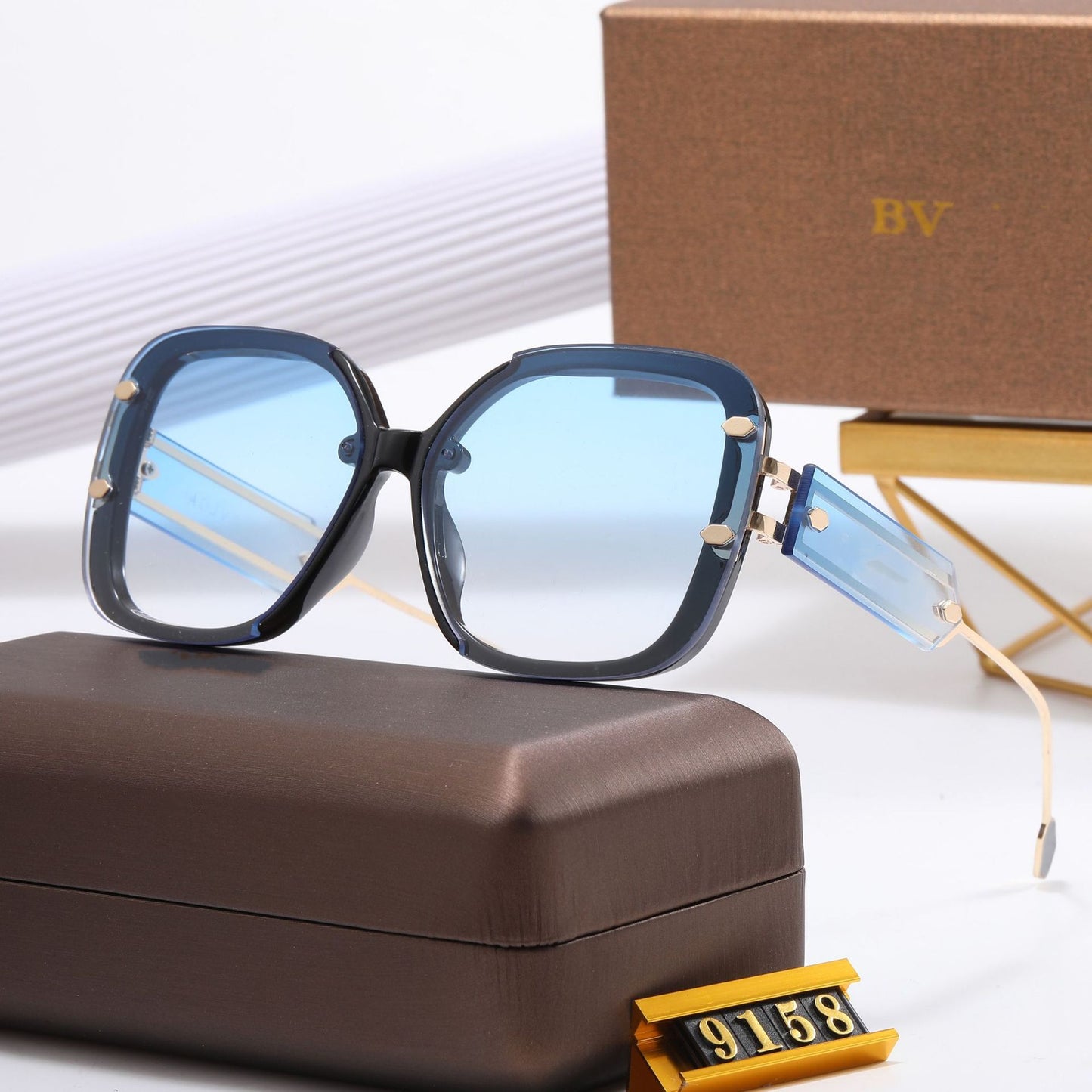 Damen Designer-Sonnenbrille mit extravagantem Rahmen Brehn