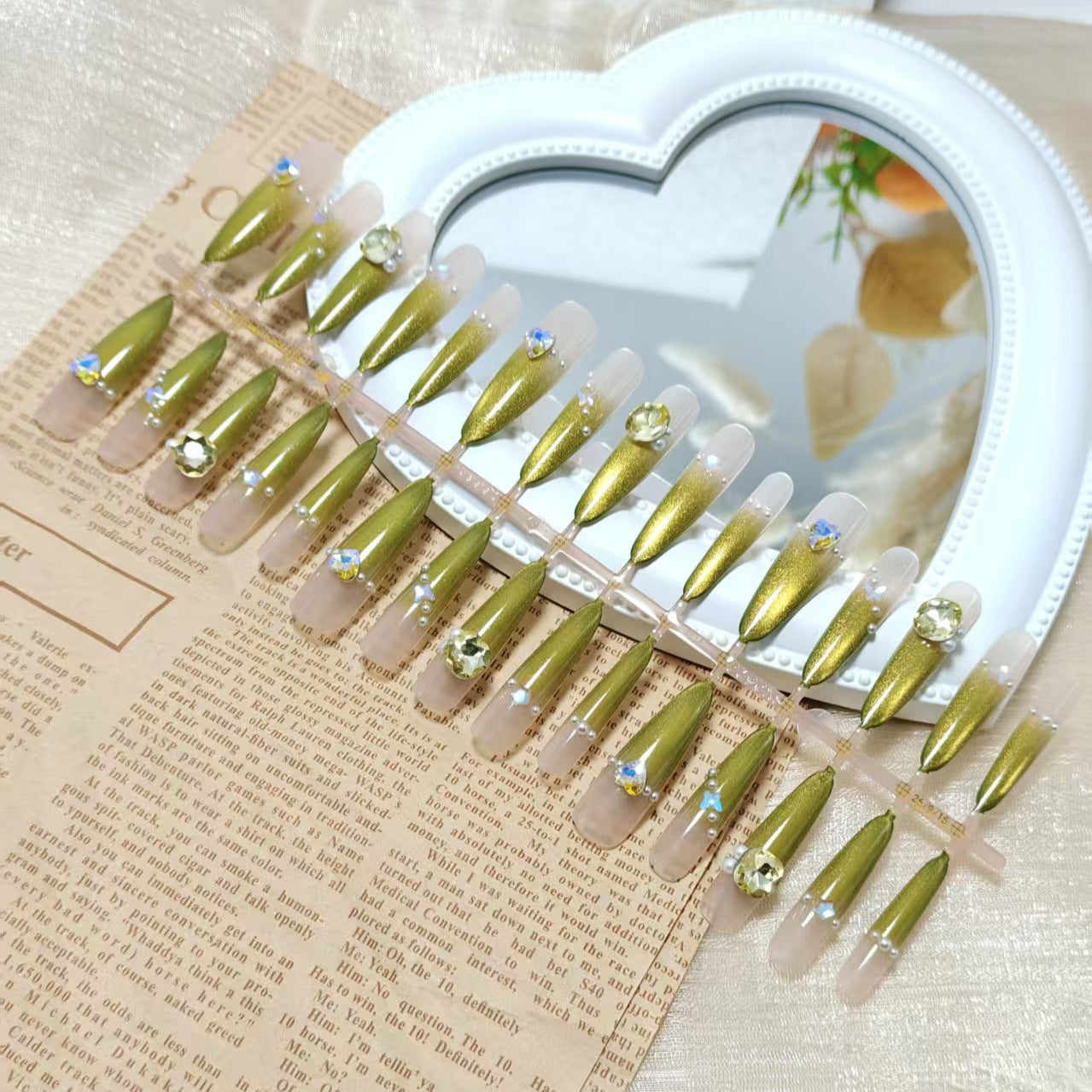 Kunstnägel mit Eleganten Glitzerakzenten Brehn