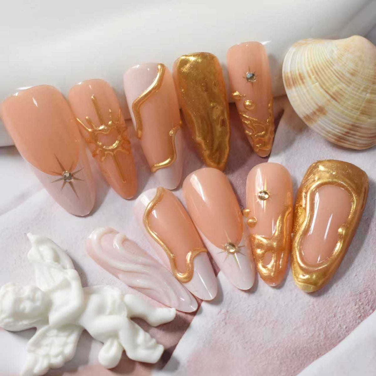 Elegante dekorative Nagelverstärkungen Brehn
