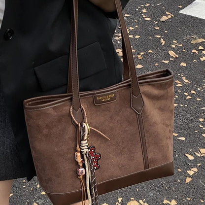Geräumige Wildleder-Tote-Tasche Brehn