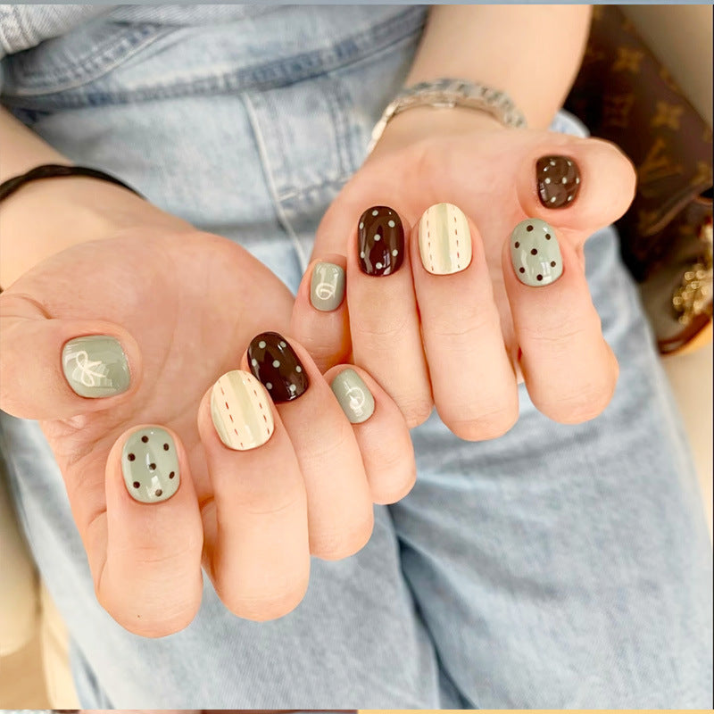 Künstlerisches katzenmotiviertes Press-On-Nagelkunstset Brehn