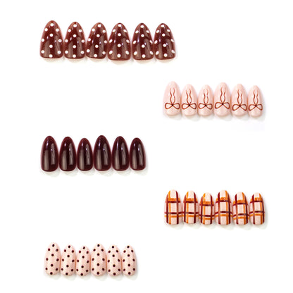 Dekoratives Press-On Nagelkunstset mit Schleifen- und Punkte-Designs Brehn