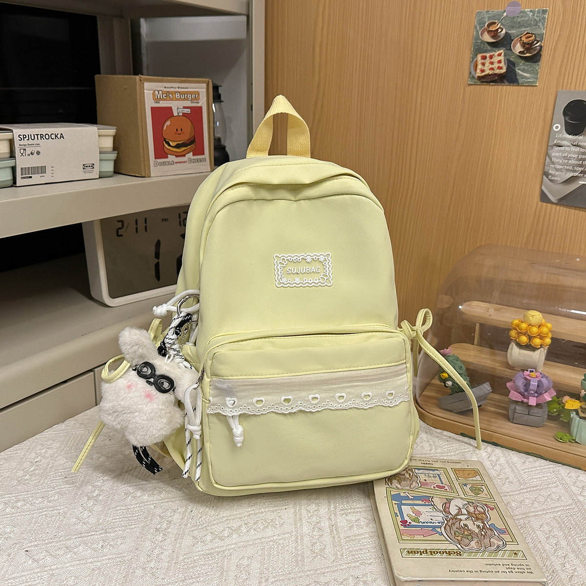Stylischer kompakter Mini-Rucksack mit niedlichen Akzenten Brehn