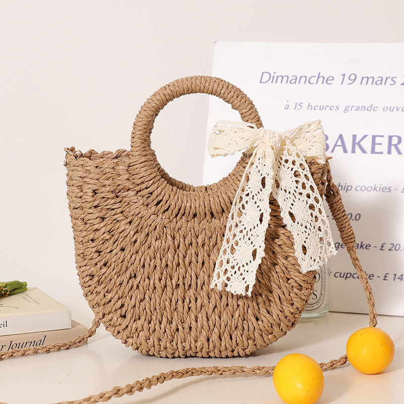Trendige Basttasche mit Rundem Griff und Strukturiertem Design Brehn