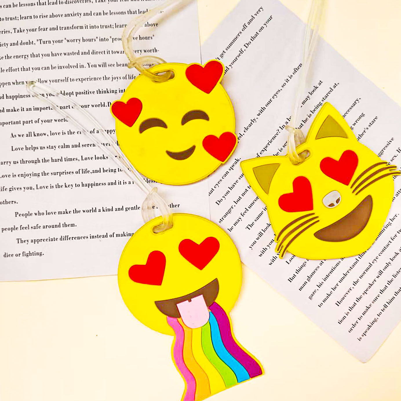 Unisex Gepäckanhänger im Emojidesign Brehn