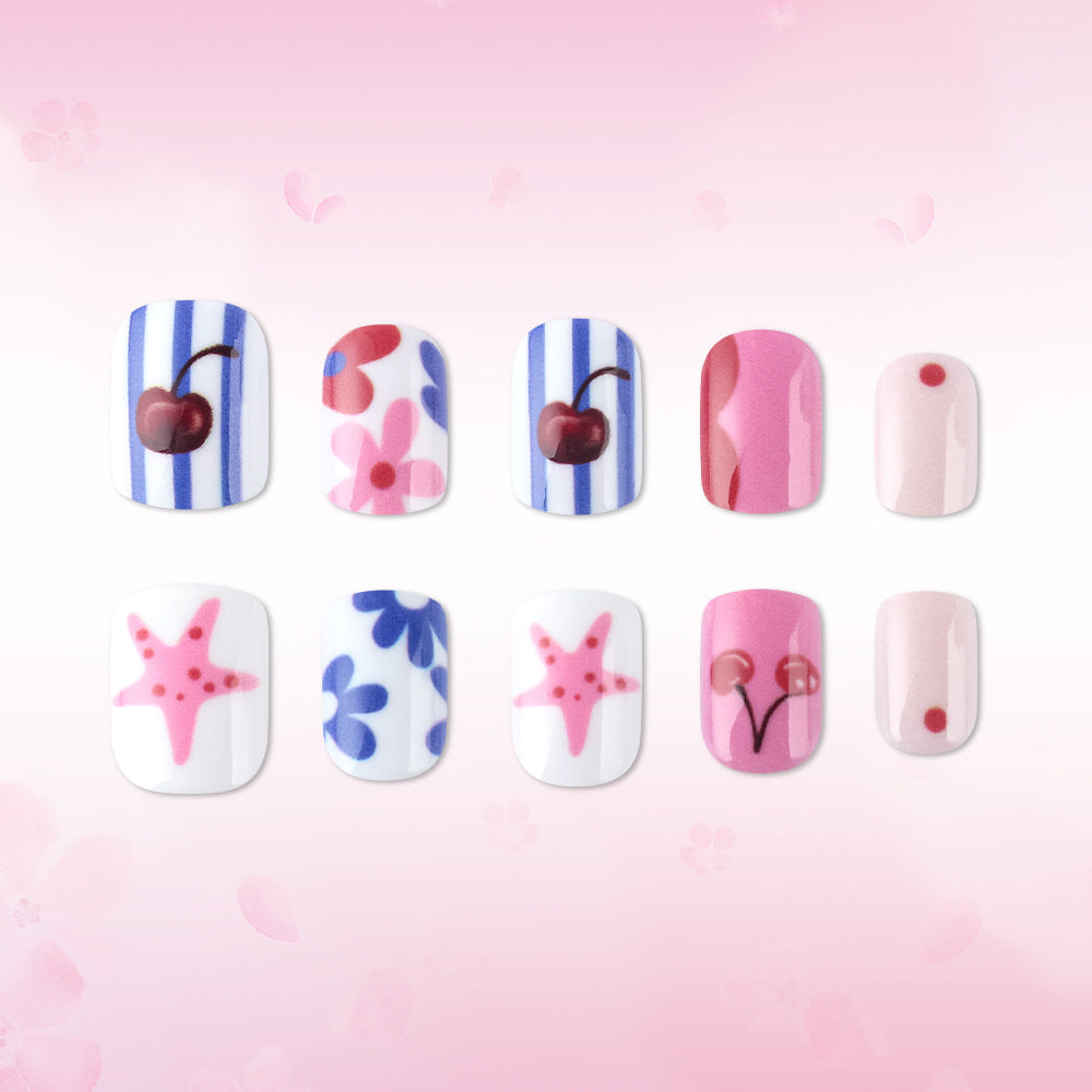 Kreative Kirschblüten-Nagelkunst Brehn