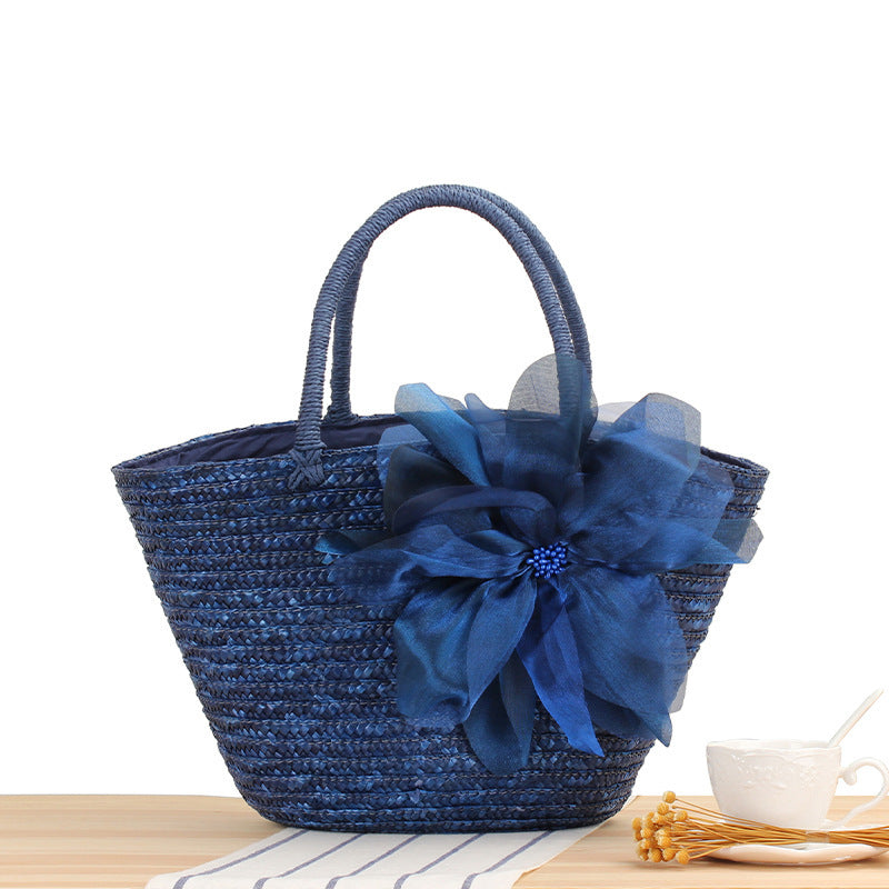 Elegante Strohtasche mit Floralen Akzenten Brehn
