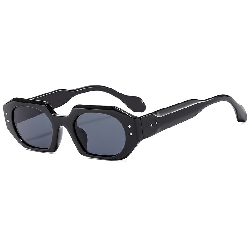 Damen modische Sonnenbrille im markanten, achtseitigen Design Brehn
