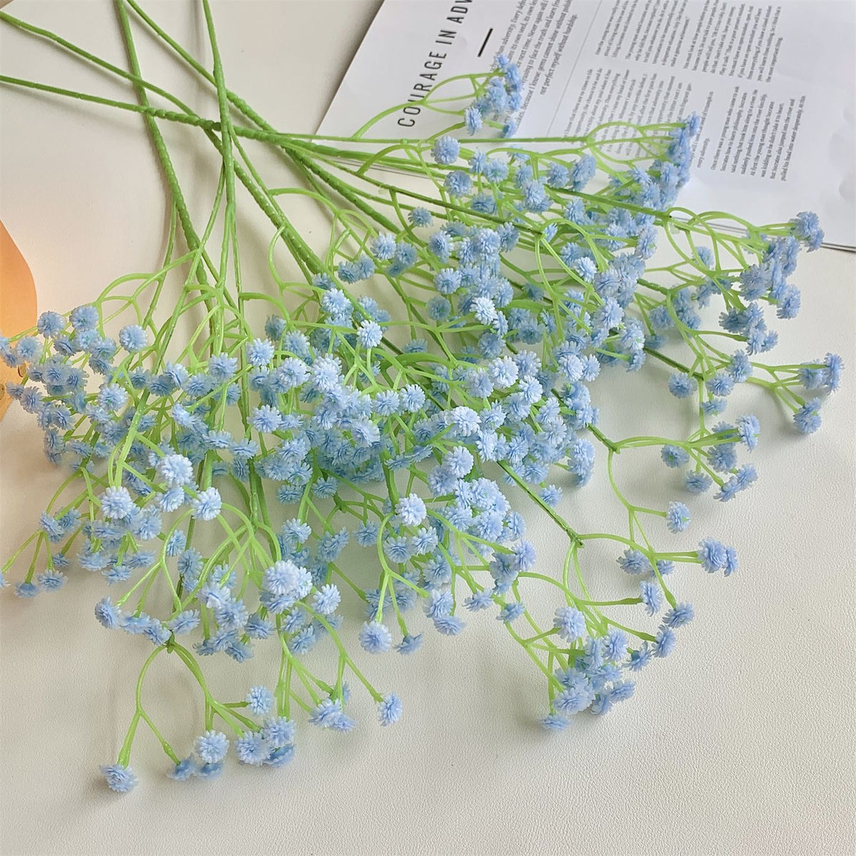 Dekorativer Floralstielstrauß für die Heimdekoration