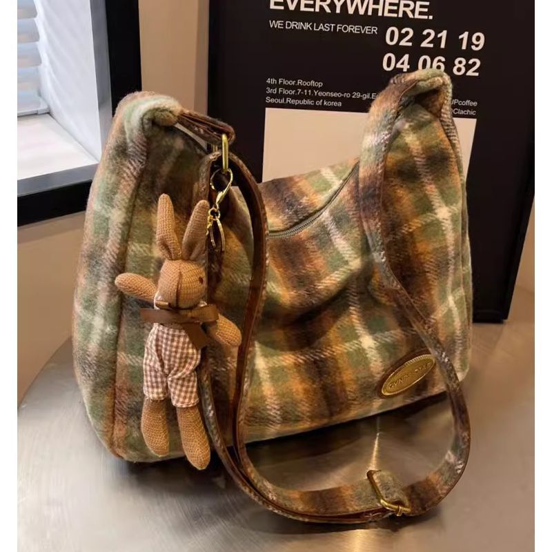 Gemütliche Karierte Schultertasche Brehn
