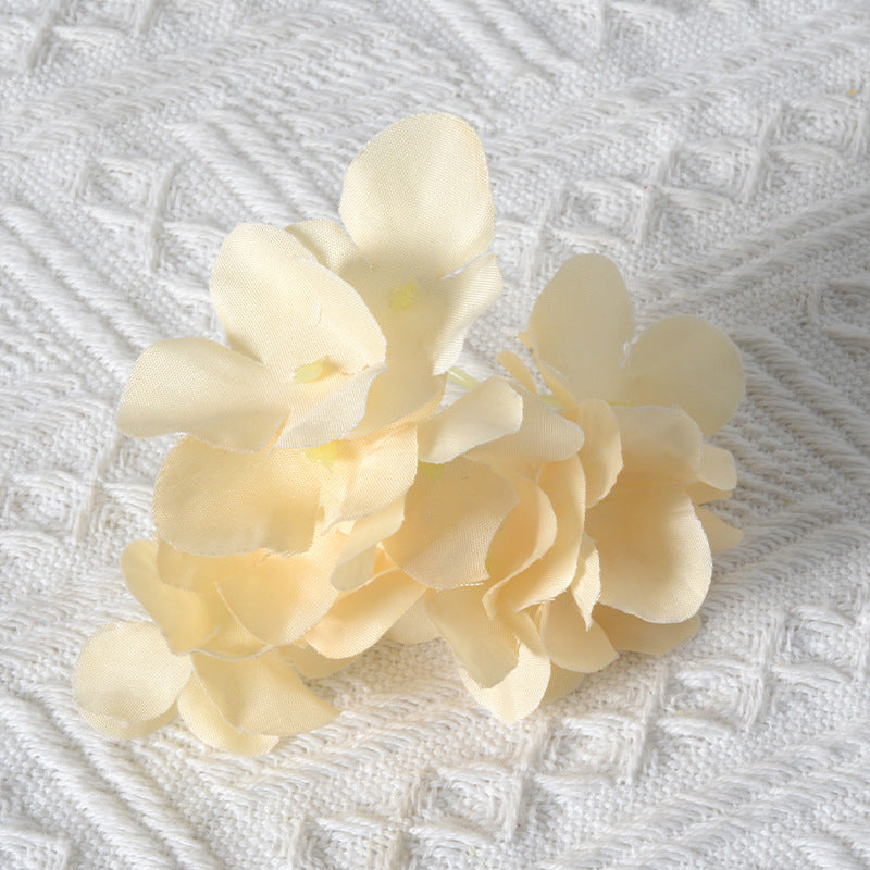 Blumenstoff Haarschmuck
