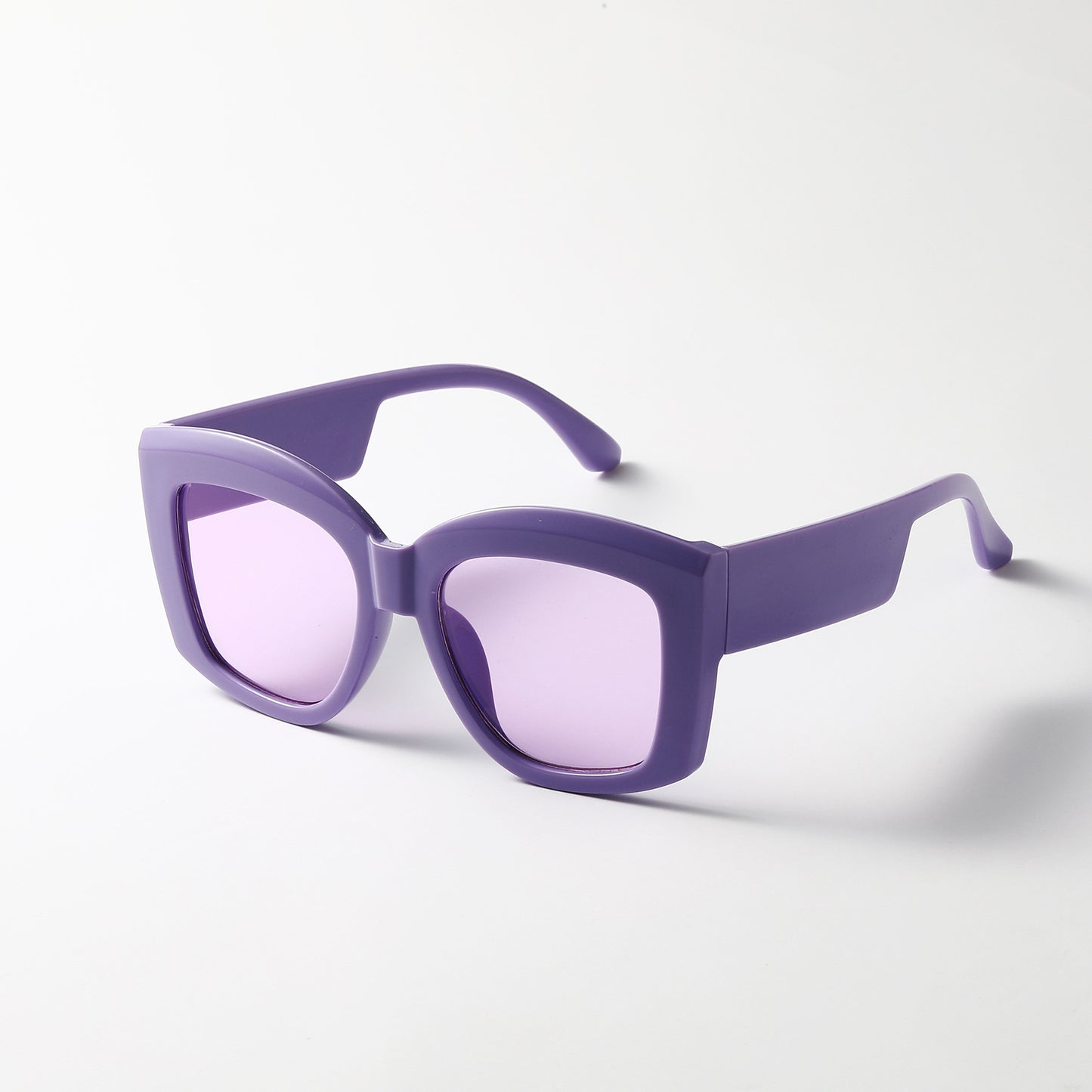 Damen modische Oversize-Sonnenbrille im einzigartigen Design Brehn