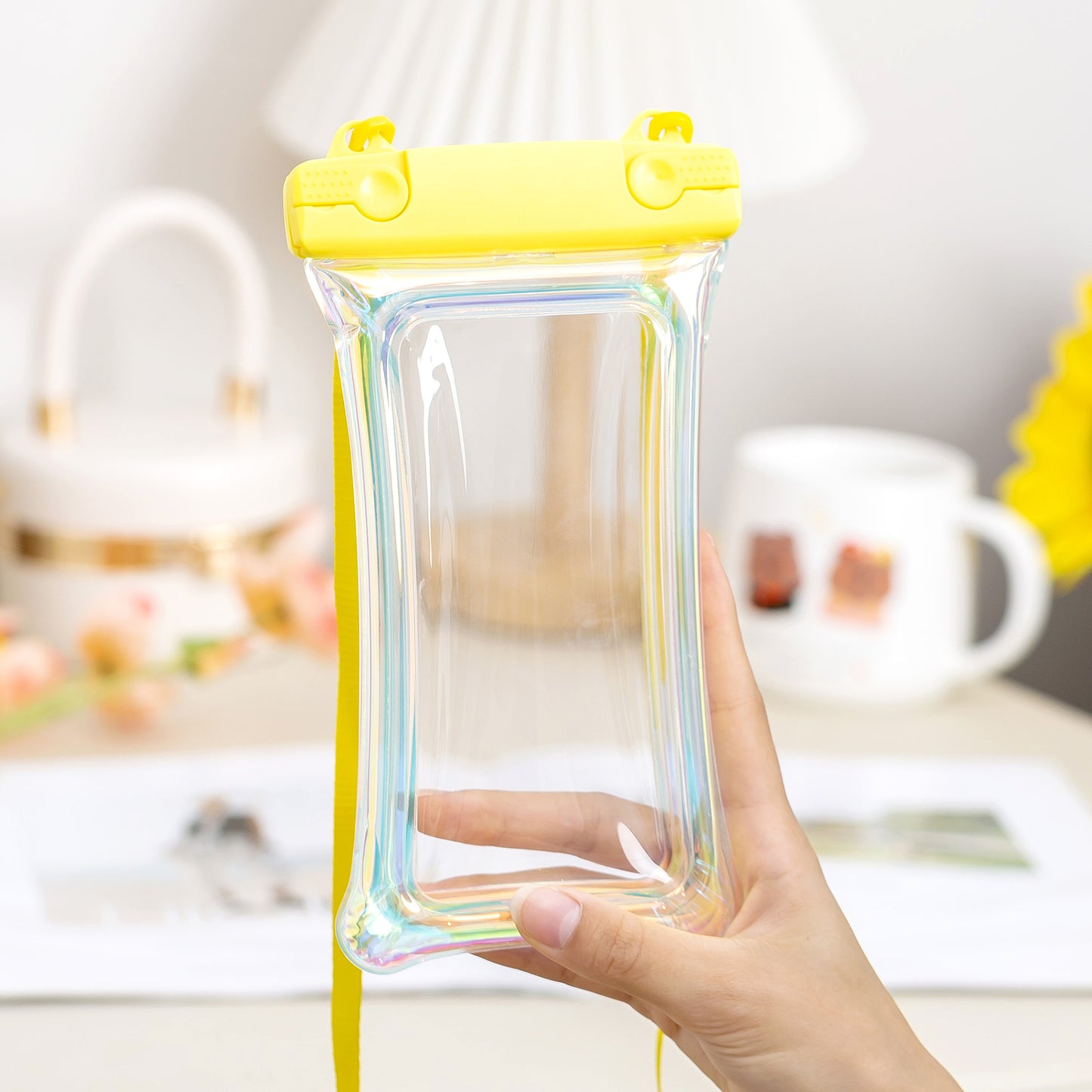 Transparente Wasserdichte Hülle mit Tragegurt Brehn
