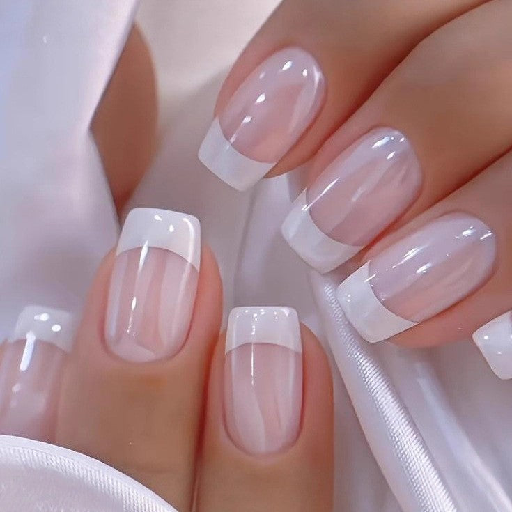 Klassisches French Tip Press-On Nail Art Set Brehn