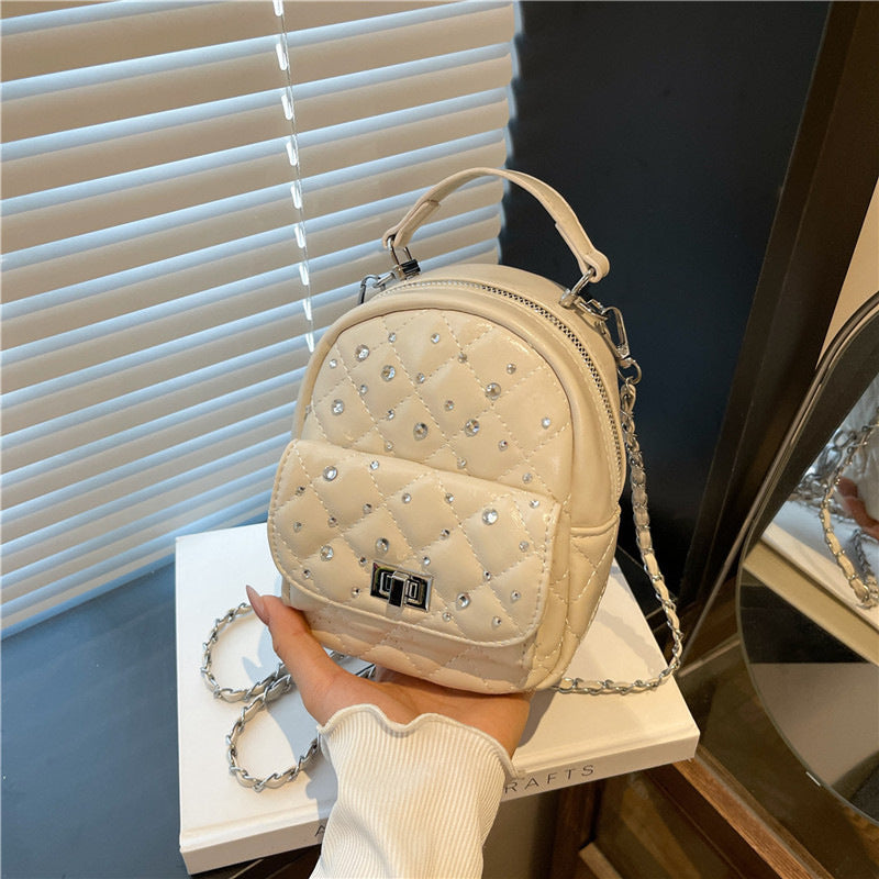 Quilted Mini-Rucksack mit Strass-Akzenten Brehn