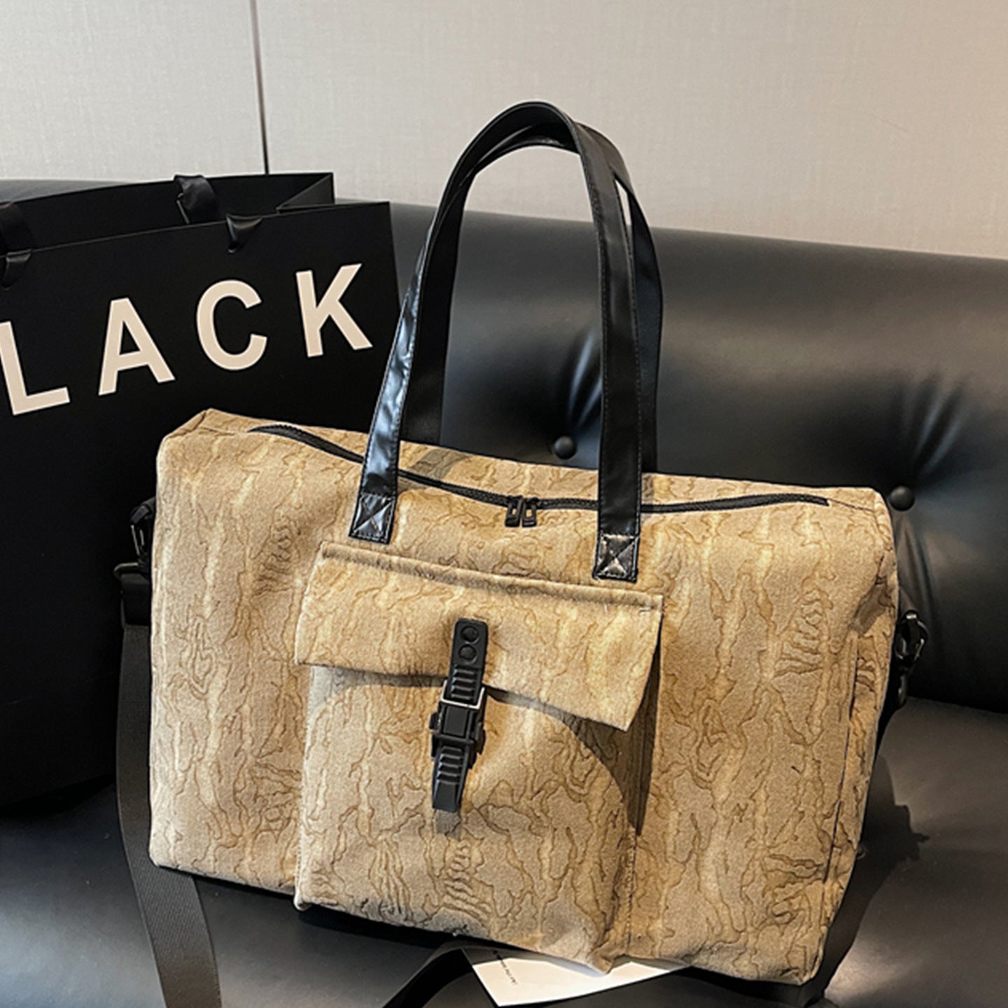 Board- und Reisetasche mit Verstellbarem Schultergurt Brehn