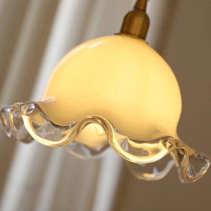 Elegante Drei-Lampen Pendelleuchte