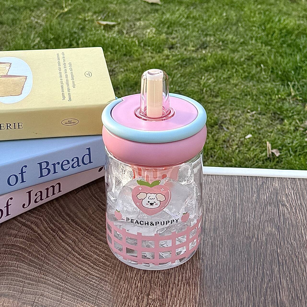 Damen Isolierte Trinkflasche mit innovativem Deckel und fröhlichem Design Brehn