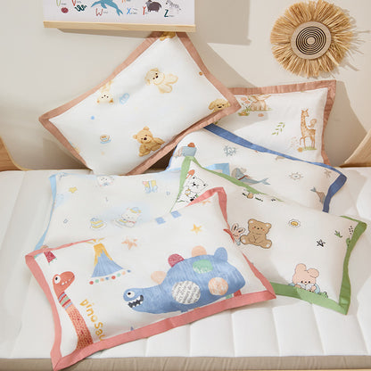 Dekoratives Baumwollkissenbezug-Set mit Cartoon-Tierdruck und Satinrand