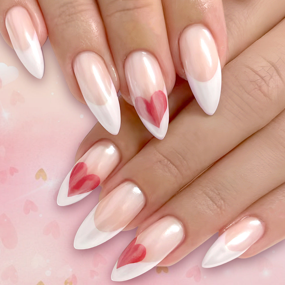 Herz-verzierte Stiletto Press-On Nägel Brehn