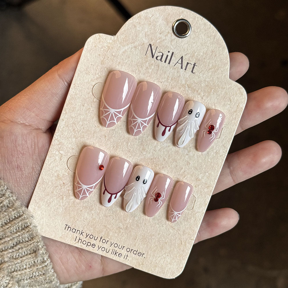Kreatives thematisches Press-On Nagelset Brehn