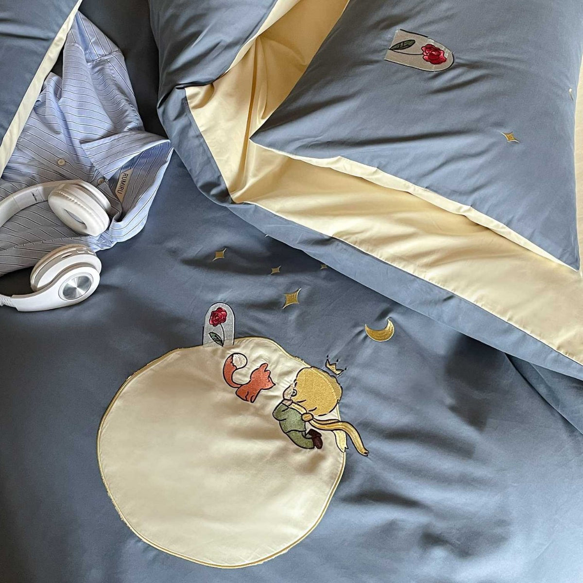 Weiches gebürstetes Mikrofaser Bettbezug-Set mit gesticktem Motiv Kissenbezügen