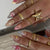 Blumen- und mit Schmuck verziertes Press-On-Nagelset Brehn