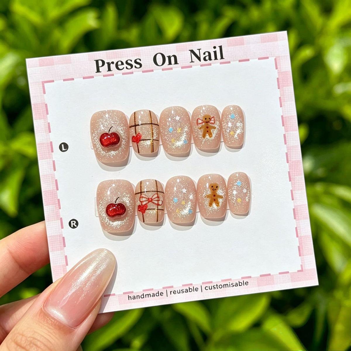 Anpassbare florale Press-On Nagelkollektion