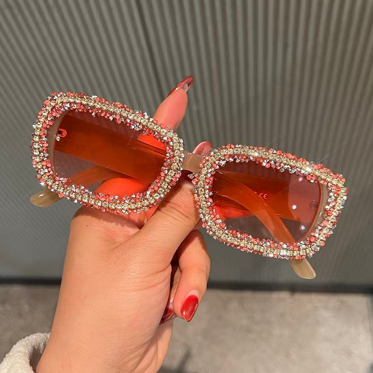 Damen Sonnenbrille mit luxuriösem Kristallrahmen Brehn