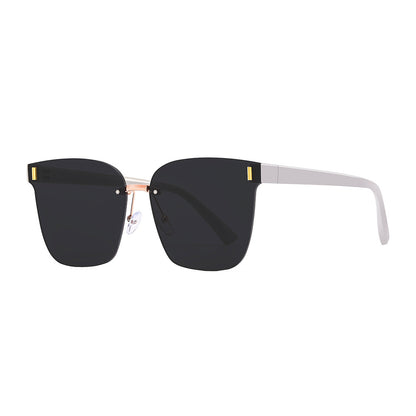 Damen Sonnenbrille im modernen Design mit breitem Rahmen Brehn