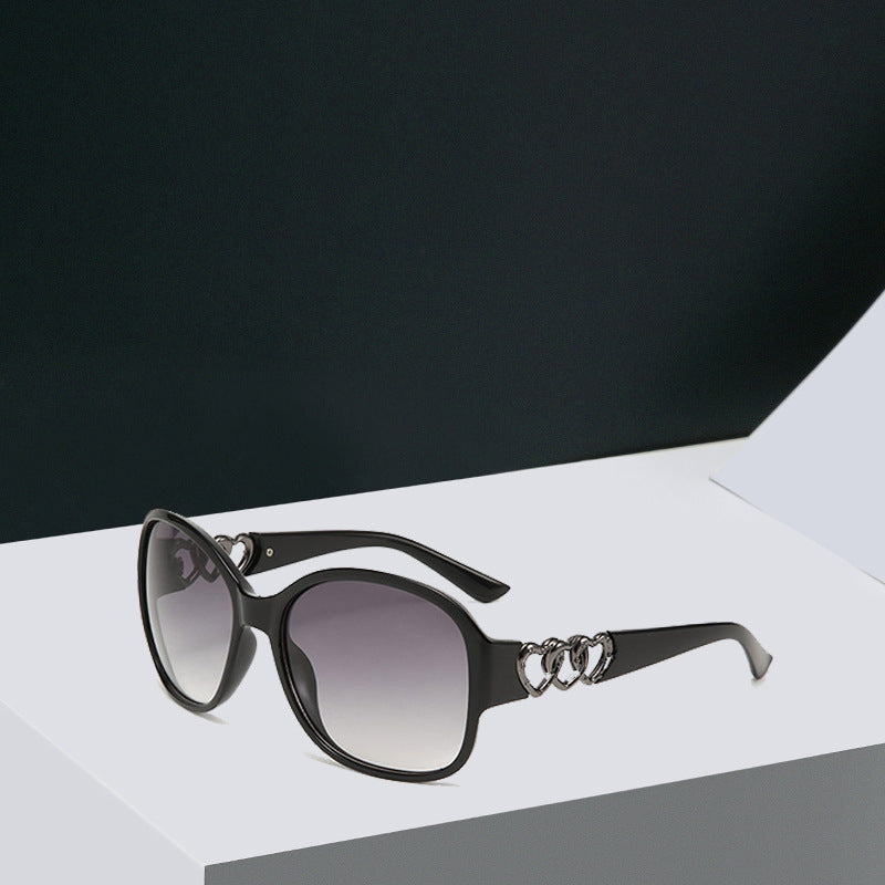 Damen elegante Sonnenbrille mit exquisite Rahmenverzierung Brehn