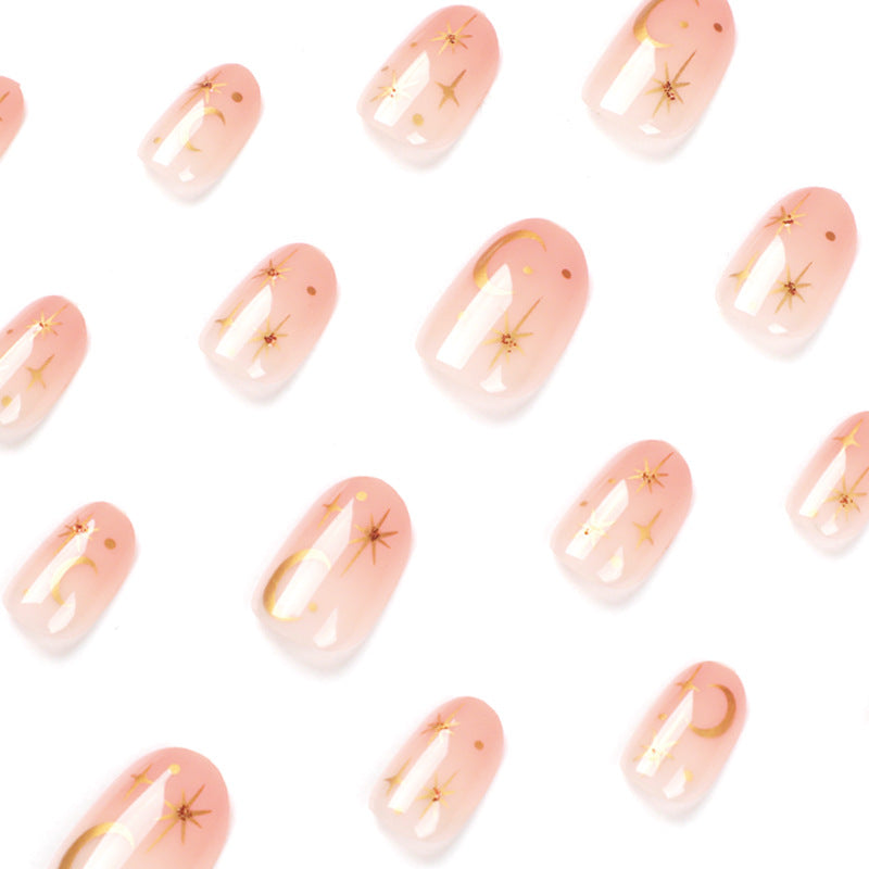 Kunstvolle Nagelkunst mit Sternen- und Mondmotiven Brehn