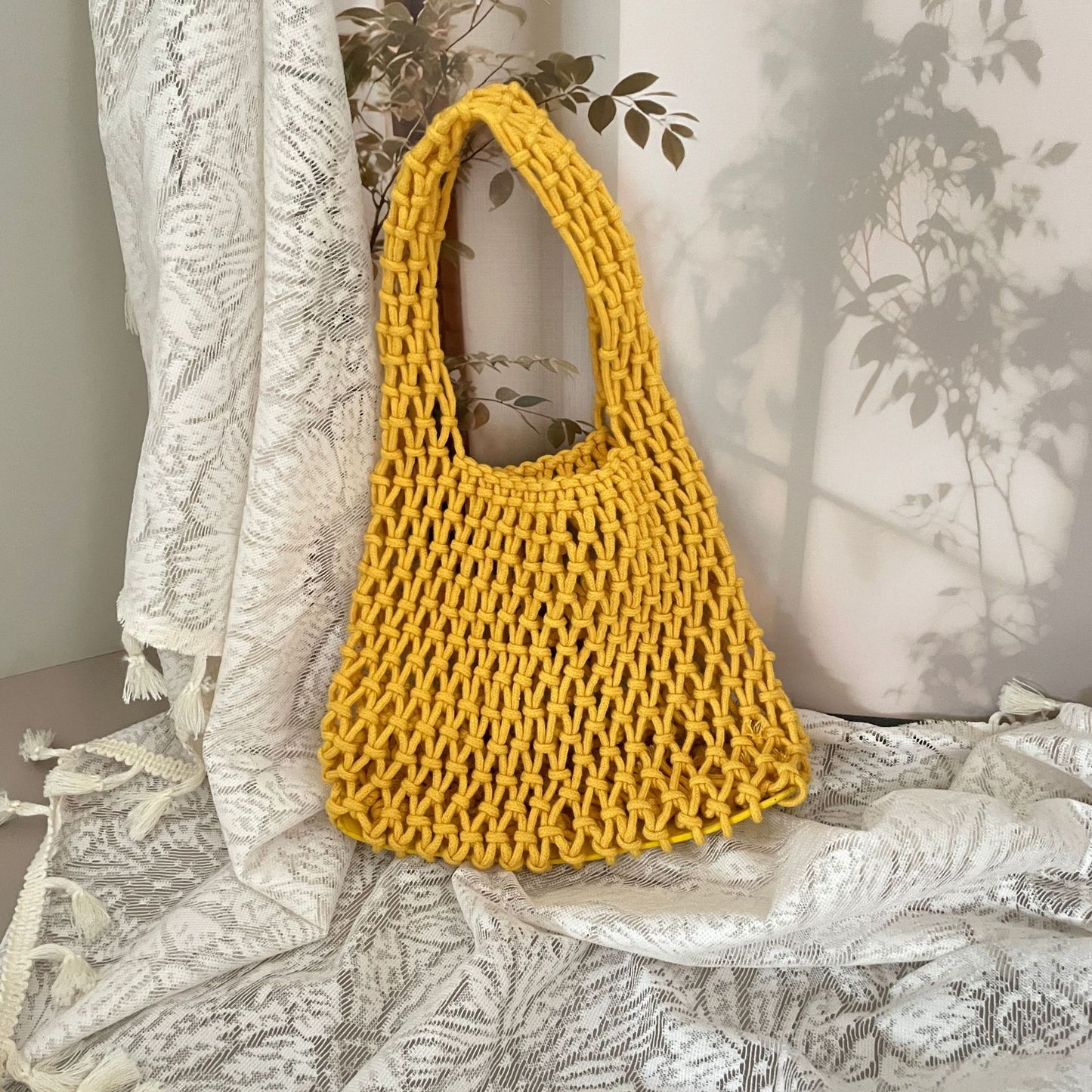 Handgeknüpfte Tragetasche mit Einzigartigem Design Brehn