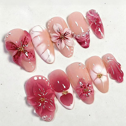 Kunstnagelset mit floralen Mustern Brehn