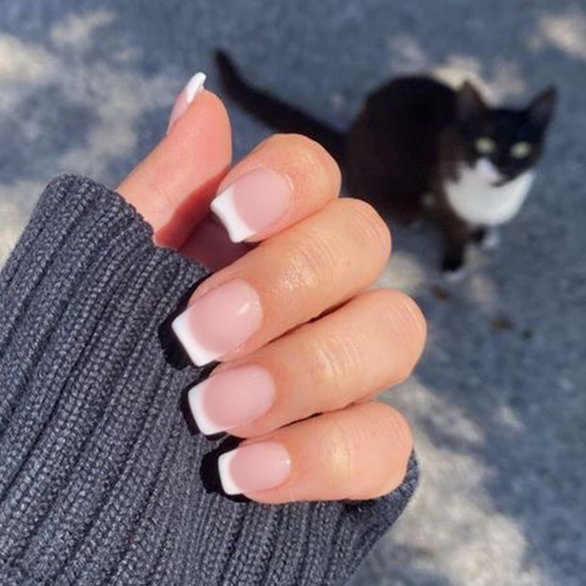 Elegantes French Tip Press-On-Nagelset Brehn