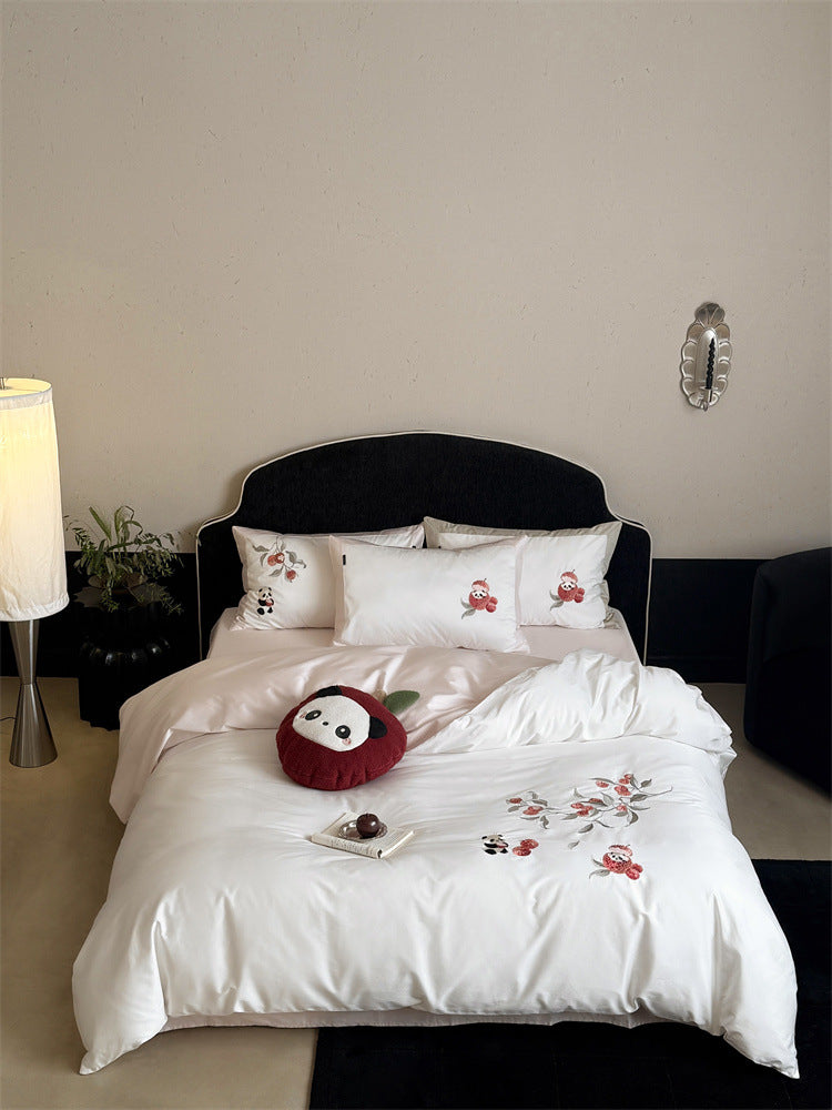 Bestickte Baumwollsatin-Bettwäschegarnitur mit floraler Apfel- und Panda-Applikation Brehn