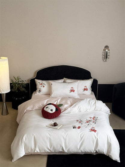 Bestickte Baumwollsatin-Bettwäschegarnitur mit floraler Apfel- und Panda-Applikation Brehn